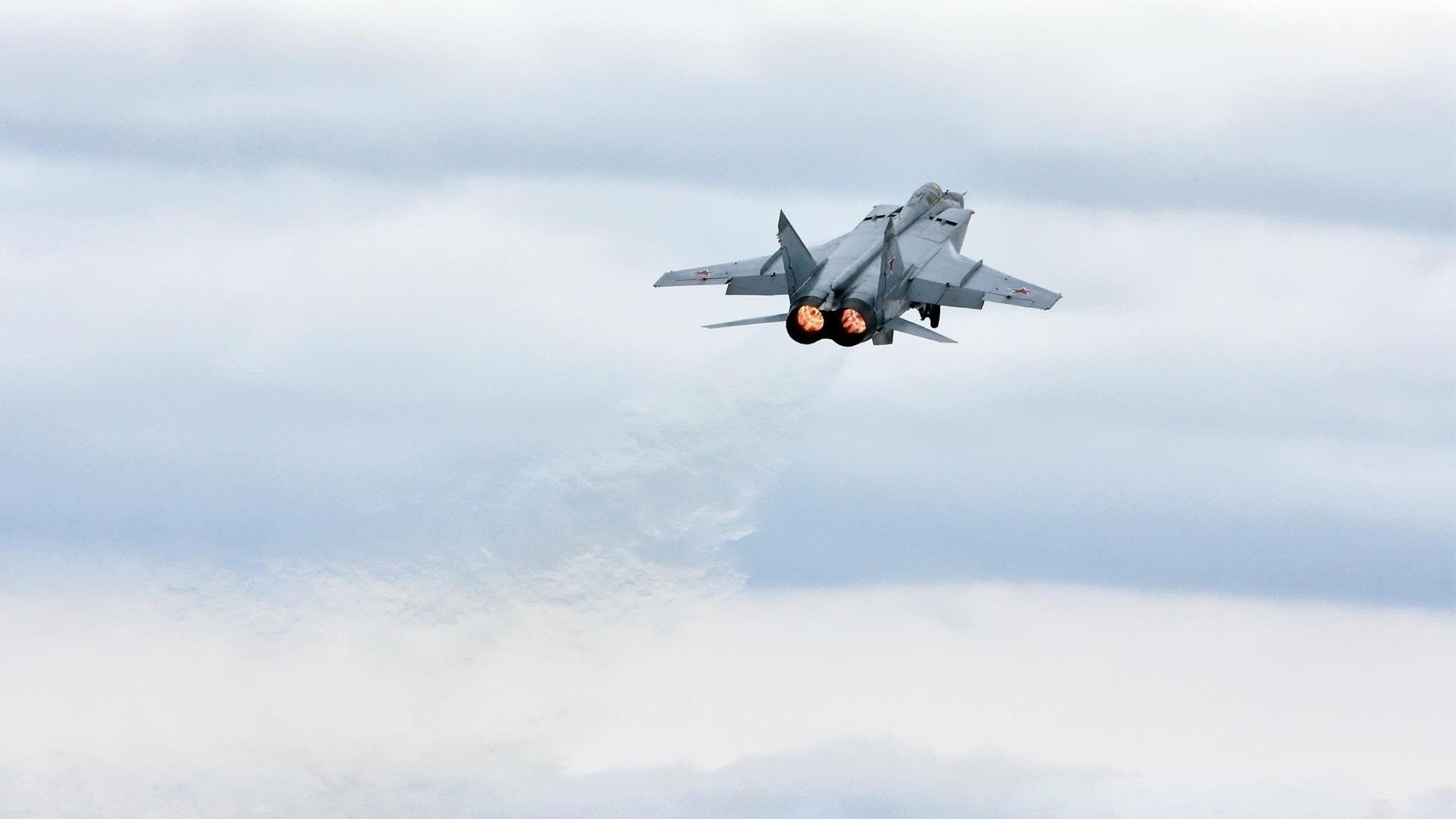 球员职业发展道路模糊不清，职业球员的定义