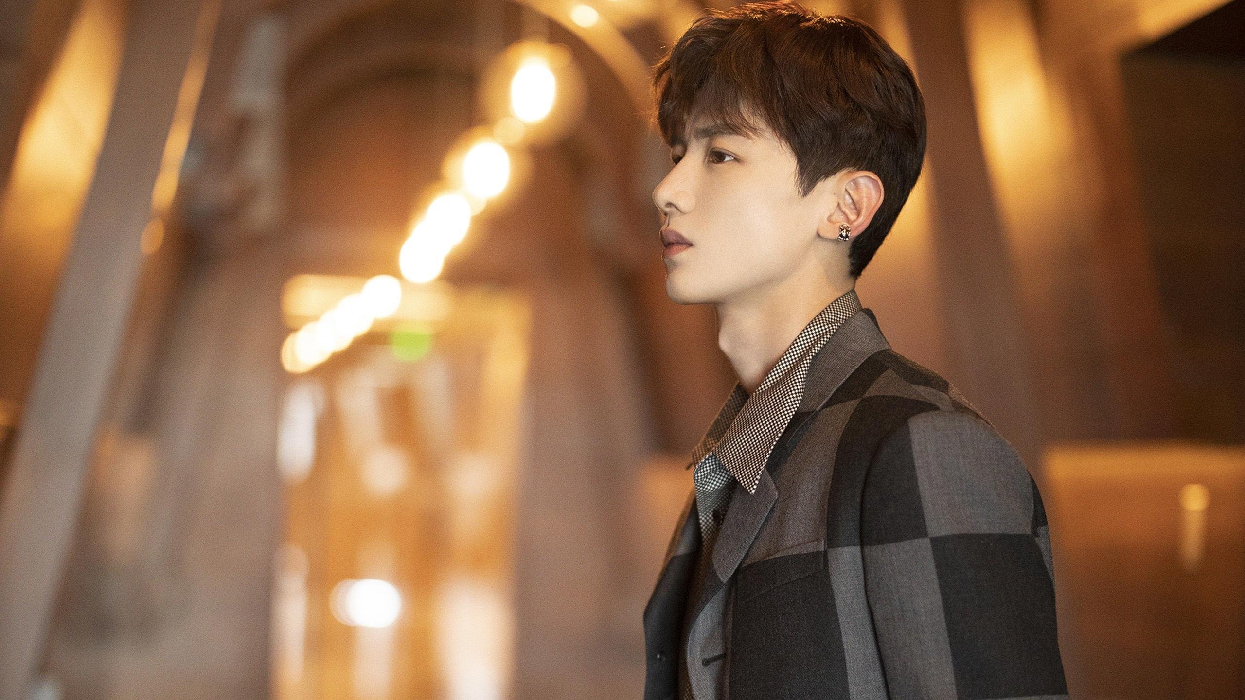 “华金·托比利亚的全能防守与强大突破力，成为美洲狮队不可或缺的一员”